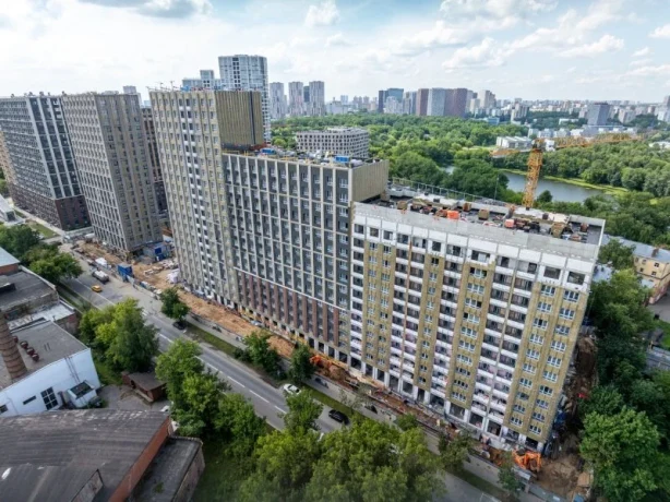 В ЖК &laquo;Михалковский&raquo; продолжаются отделочные работы и монтаж конструкций