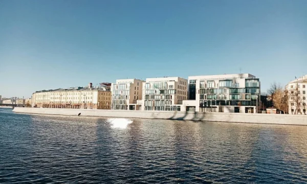 Подсчитано количество жилых проектов на первой линии Москвы-реки