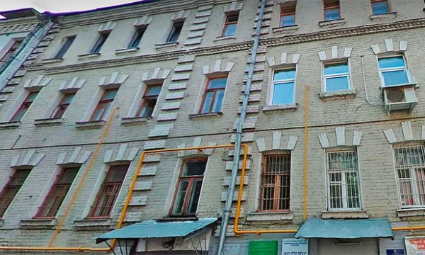 В Москве обновили дома с необычными окнами