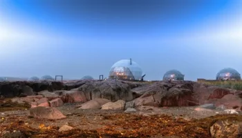 В России в два раза выросла популярность глэмпингов