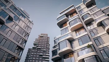 На рынке первичного жилья &laquo;старой&raquo; Москвы зафиксирована тенденция на сближение бизнес- и премиум-класса