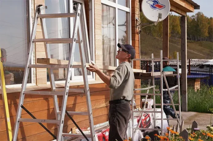 «Лемана ПРО»: каждый второй владелец загородного участка планирует ремонт или строительство в этом сезоне