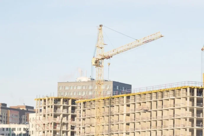 Петербург обогнал Москву по старту новых проектов в июле