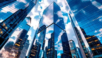 Названы города России, где строят больше всего квартир