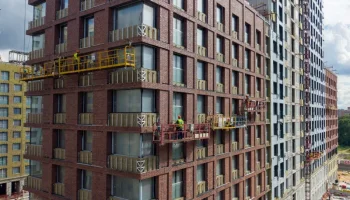 В ЖК на Окской улице в Москве завершают облицовочные работы В ЖК на Окской улице в Москве завершают облицовочные работы