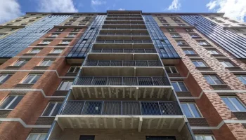 В Петербург более чем на треть сократилось количество квартир со сдачей до конца года