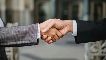 Врио губернатора Новгородской области посетил местное производство межкомнатных дверей Врио губернатора Новгородской области посетил местное производство межкомнатных дверей