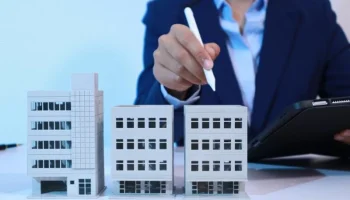 Чуть более 10% россиян пользуются услугами риэлторов для поиска недвижимости