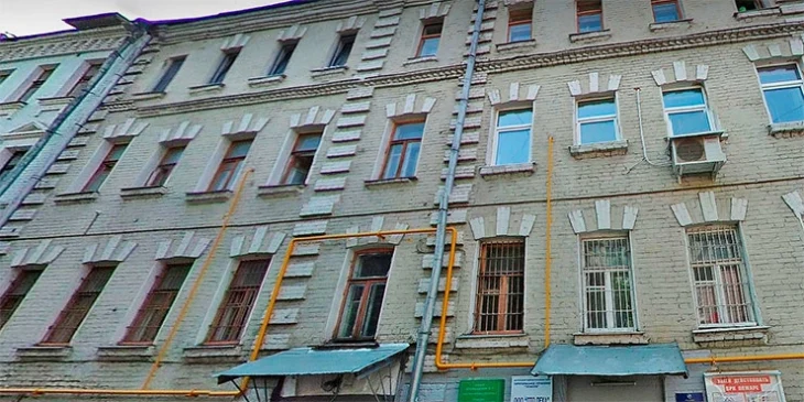В Москве обновили дома с необычными окнами