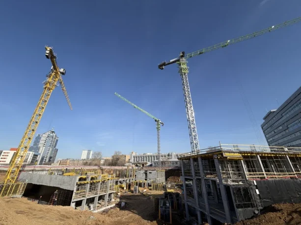 В Екатеринбурге продолжается преобразование территории бывшего «Товарного двора» В Екатеринбурге продолжается преобразование территории бывшего «Товарного двора»