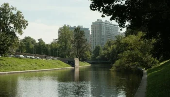 В новостройках Петербурга продается менее 100 лотов с ценой «квадрата» более 1 миллиона