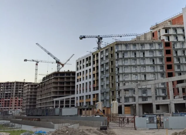 Эксперты зафиксировали стагнацию цен на новостройки в мегаполисах России