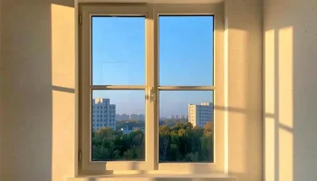 В Курске суд взыскал с застройщика почти полмиллиона за неправильный монтаж пластиковых окон