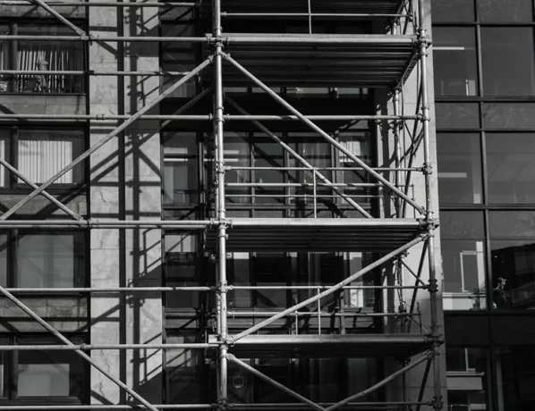 Окна и двери в МКД будут ремонтировать согласно новому своду правил