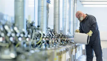 Производство ЛКМ с начала 2025 года снизилось незначительно