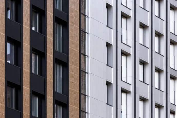 Во второй очереди жилого квартала в Москве стартовали фасадные работы