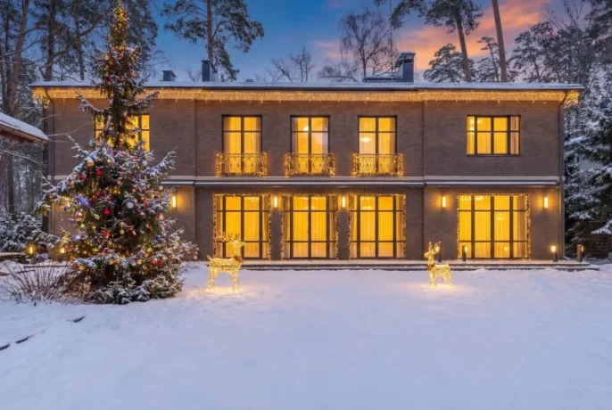 Стивен Сигал решил продать свой дом в Подмосковье Стивен Сигал решил продать свой дом в Подмосковье