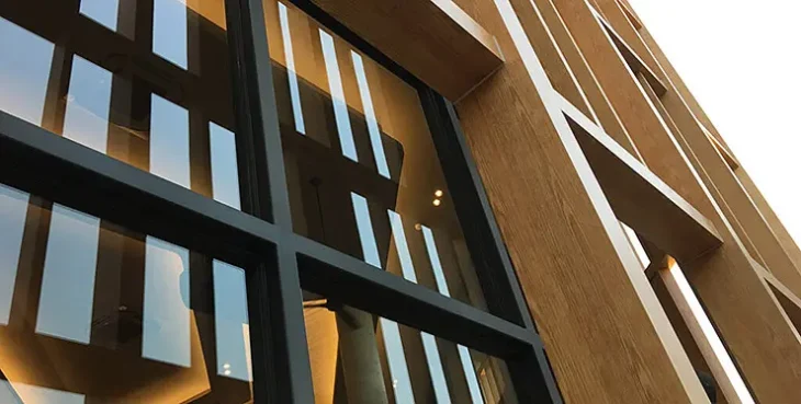 Тюменский производитель алюминиевых светопрозрачных конструкций получит поддержку ЕЭК