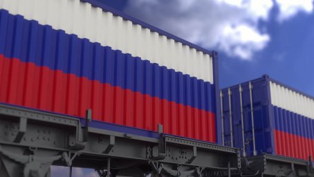 Контейнерные перевозки по России: за и против
