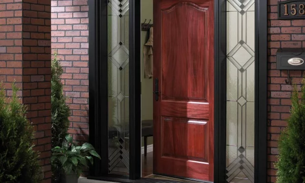 Металлическая дверь – защита и опора дома