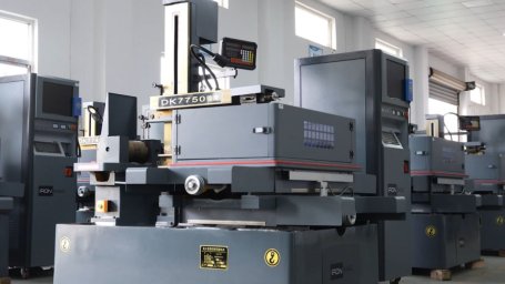 Электроэрозионные станки: виды и сферы применения в современной промышленности Электроэрозионные станки: виды и сферы применения в современной промышленности