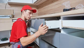 Изготовление кухонь на заказ: выбор оптимальной формы!