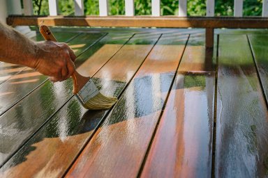 Какую купить краску для деревянного пола? Какую купить краску для деревянного пола?