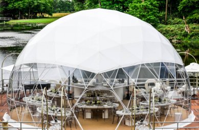 Как использовать арочные и сферические шатры для организации спортивных мероприятий на открытом воздухе
