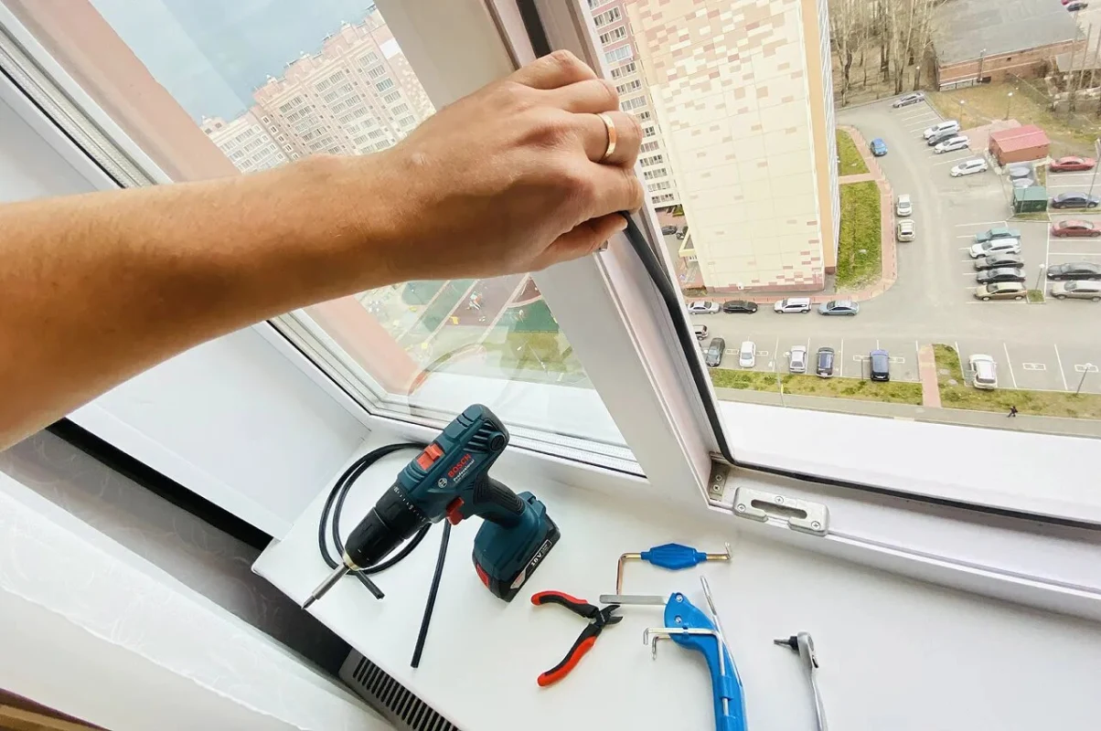 Как сделать ремонт пластиковых окон своими руками