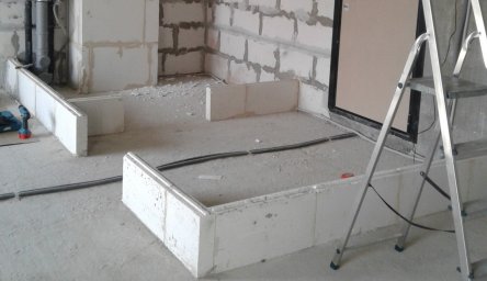 Сооружение стен из пазогребневых плит: описание материала и его разновидности