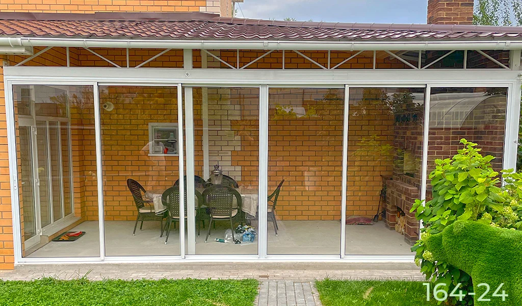 Панорамное остекление веранды частного дома