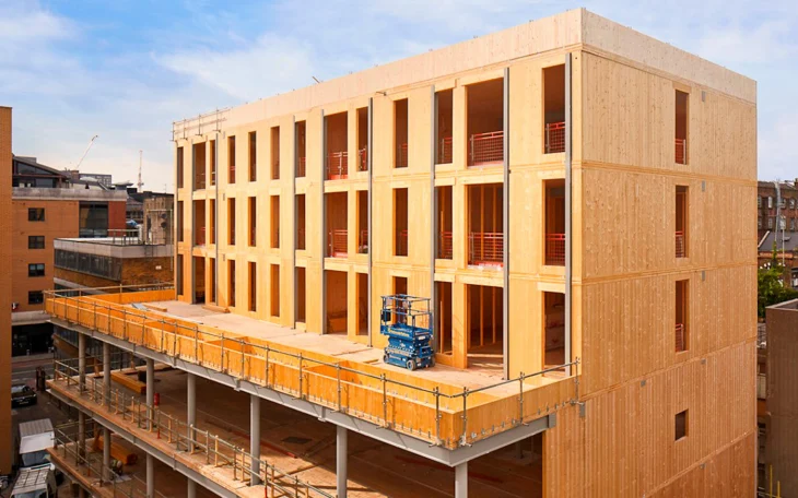 Быстрые и тёплые школы без бетона: как CLT-панели решают задачи соцстроя