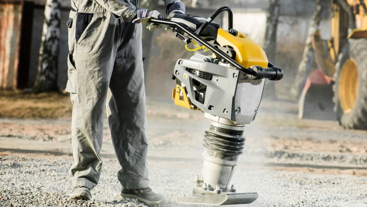 Вибротрамбовка: принцип работы и сферы применения