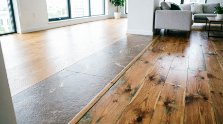 Напольные покрытия для дома и квартиры: полное сравнение материалов