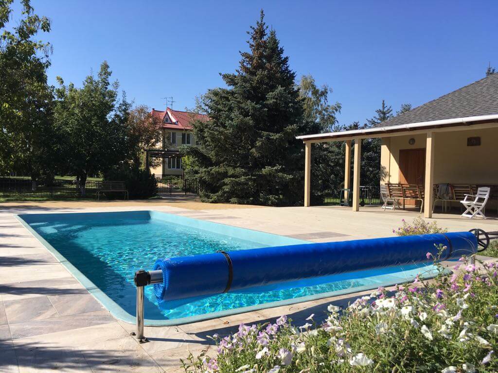 Композитный бассейн – искусственный водоем для семейного отдыха