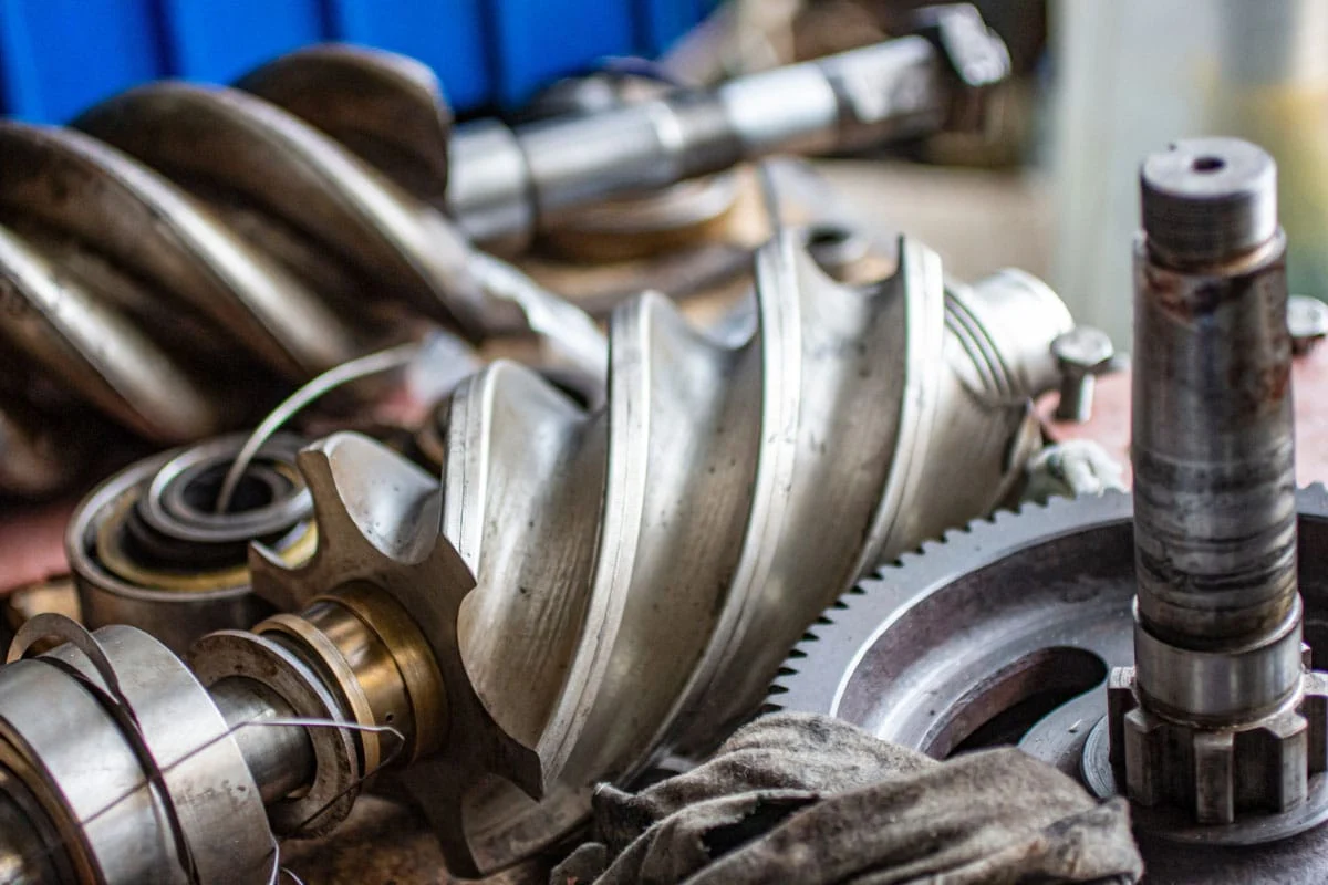 Профессиональное обслуживание компрессоров: особенности подбора и применения фильтрующих элементов Профессиональное обслуживание компрессоров: особенности подбора и применения фильтрующих элементов