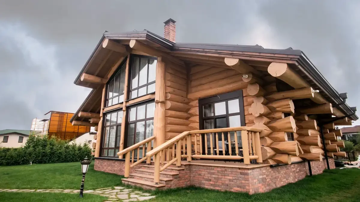 Проектирование и строительство авторских домов и бань из кедра ручной рубки