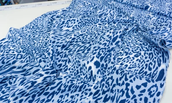 Батист: изысканная ткань для тонких работ