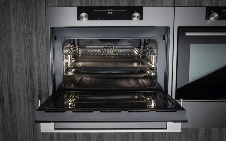 Духовые шкафы с пиролизом: технология чистоты и комфорта