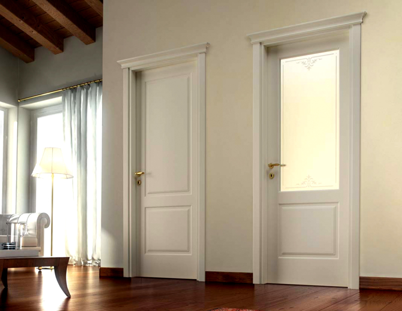 Использование белых межкомнатных дверей в интерьере дома 0