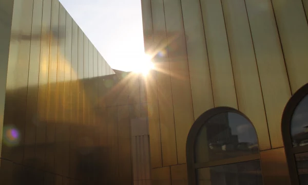 Преимущества использования алюминиевых композитных панелей