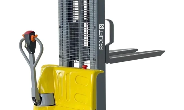 Штабелеры для склада: эффективное решение для складской логистики