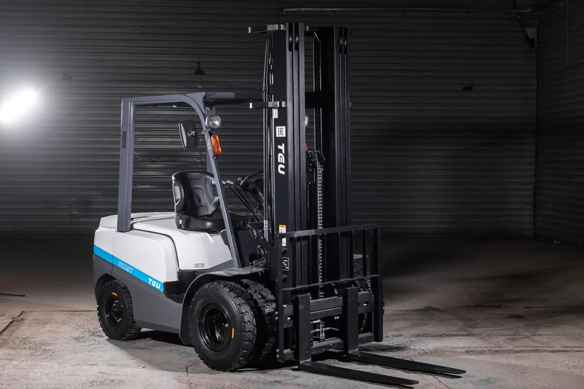 Дизельные вилочные погрузчики: особенности и сферы применения