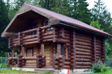 Преимущества и особенности бань из рубленного бревна