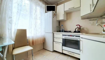 Московское жилье: цена квадратного метра откатилась к 6000 долларов