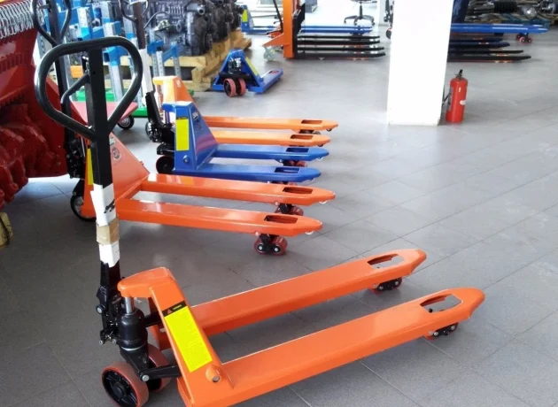 Современные гидравлические тележки: виды, особенности и правила выбора Современные гидравлические тележки: виды, особенности и правила выбора