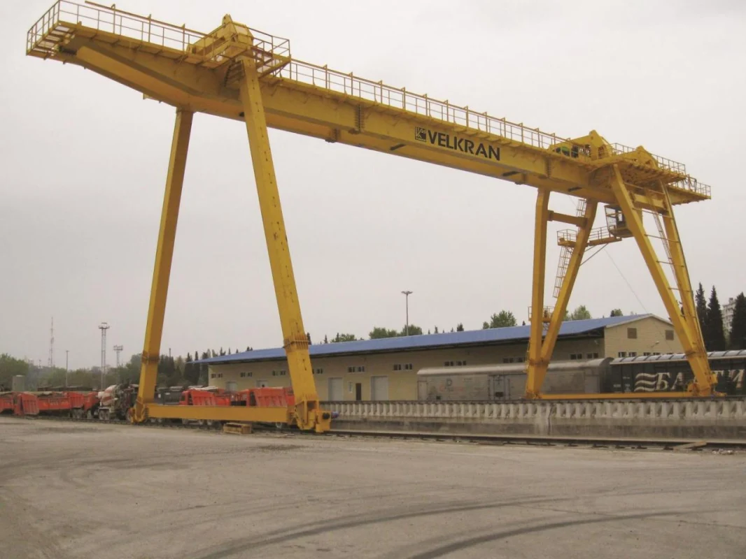 Двухбалочный мостовой кран грузоподъемностью 20 тонн: особенности и преимущества