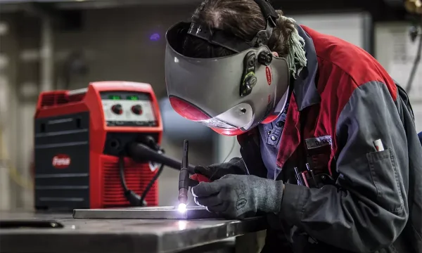 Искусство диагностики полуавтоматических сварочных аппаратов: ключ к эффективному ремонту