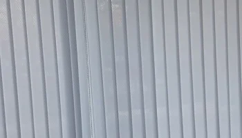 Вертикальные жалюзи на косые окна