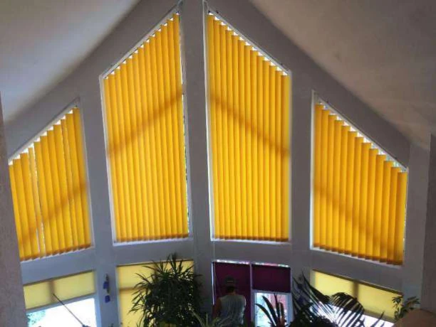 Вертикальные жалюзи на косые окна 1